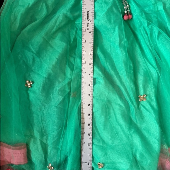 Girls Indian Lehenga Skirt Size 20 Green Pink Gold Trim Traditional Outfit Party - Picture 6 of 6